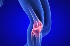 膝关节骨质增生腿痛怎么才能治好？名老中医柳新樵针灸治疗有妙招