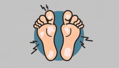 脚气瘙痒脱屑用什么治疗比较好？中医内服外泡治足藓灰指甲、湿疹等