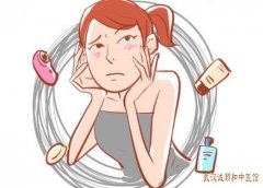 毛囊炎面部皮肤有一些丘疹，脓包疮伴有瘙痒中医采用什么方法治疗？