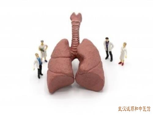 武汉中南路疑难杂症专家李轩锦：双肺下叶多发小结节用什么中药方子治疗好?