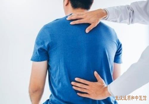 腰背部疼痛局部有僵硬感下肢无力血瘀型腰椎间盘突出症用什么中药治疗?