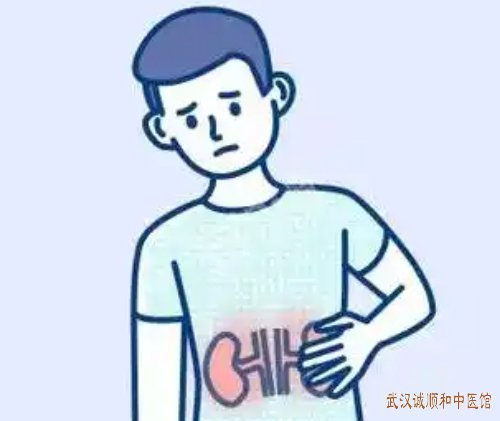 武汉体育中心附近有位治肾病中医：中年人眼睑及全身间断性浮肿伴心烦小便不利怎么调？