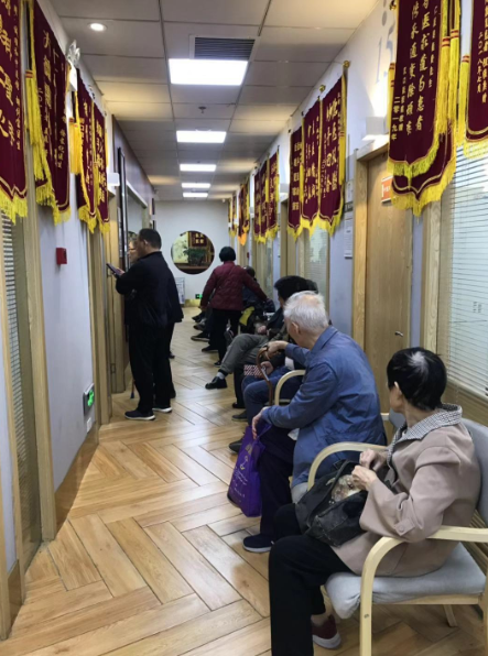 徐长化男科疾病患者候诊
