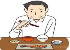 武汉治疗脾胃病厉害的中医丁辛博士：纳差食欲不佳饮食减少可以喝中药调