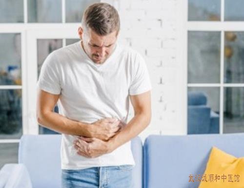 672医院退休专家吴隆贵：功能性腹泻泻而不爽口干口臭中医怎么治?