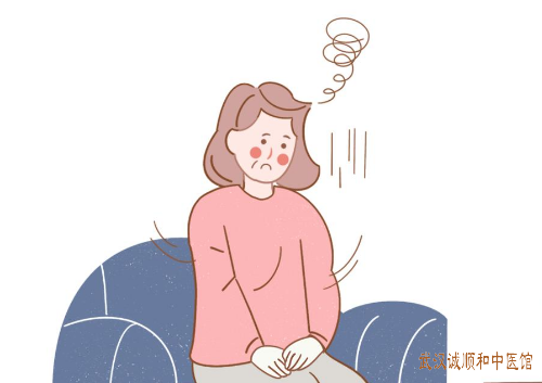 乳房疼痛触之有硬块是怎么回事？吃什么中药方子调理能缓解？