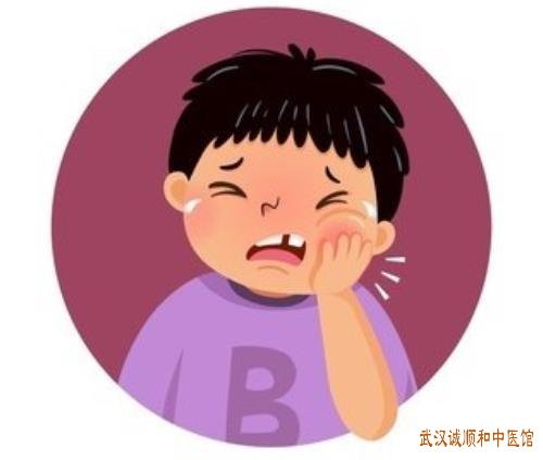 武汉中南路有个厉害的儿童老中医门诊：孩子抽动症耸肩身体扭动伴鼻抽手足心多汗怎么调？