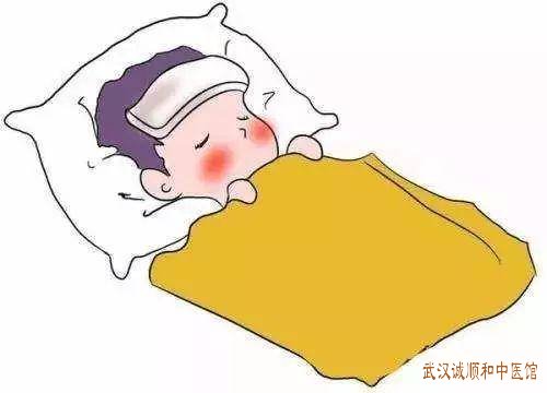 武汉武昌区附近有个治小儿疾病的老中医：3岁儿童不慎感寒后发热出现精神不振怎么治？