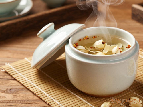 大暑时节养生攻略：清热祛湿养心神，顺应自然度盛夏